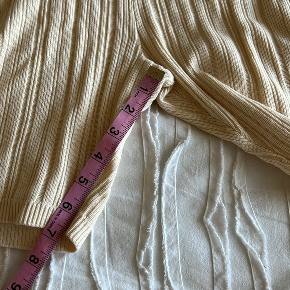 & Other Stories Ribbed Knit Shorts - Picture 4 of 9